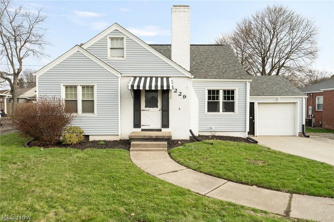 229 Everhard Road SW North Canton OH 44709