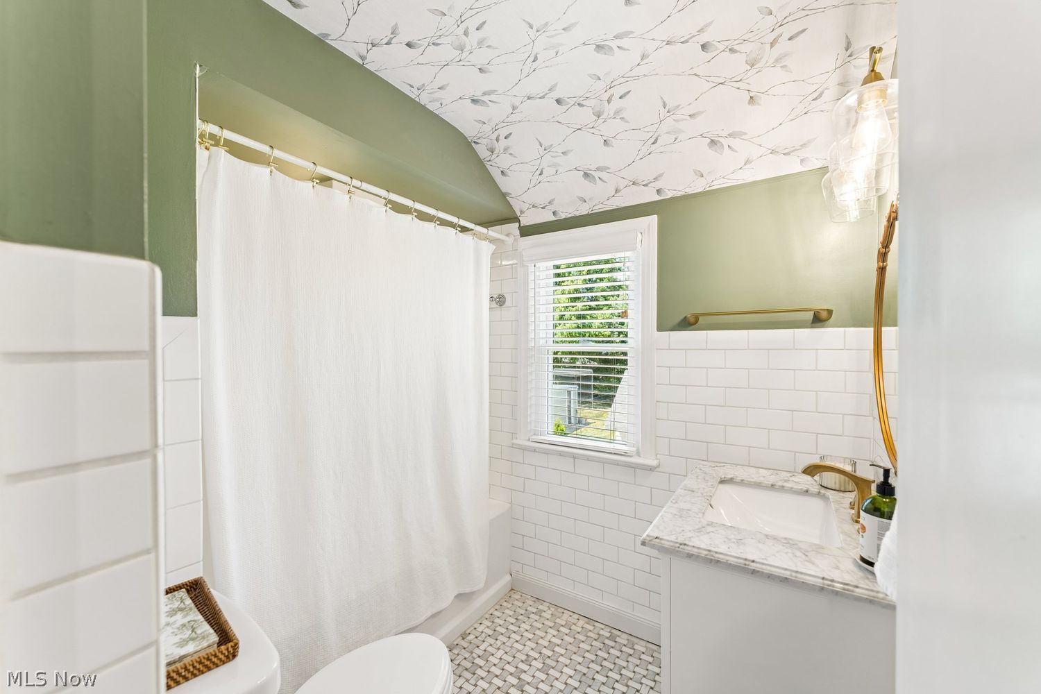 19426 Battersea Boulevard Rocky River OH 44116