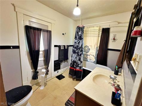 257 Wooster Street Elyria OH 44035