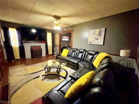 257 Wooster Street Elyria OH 44035