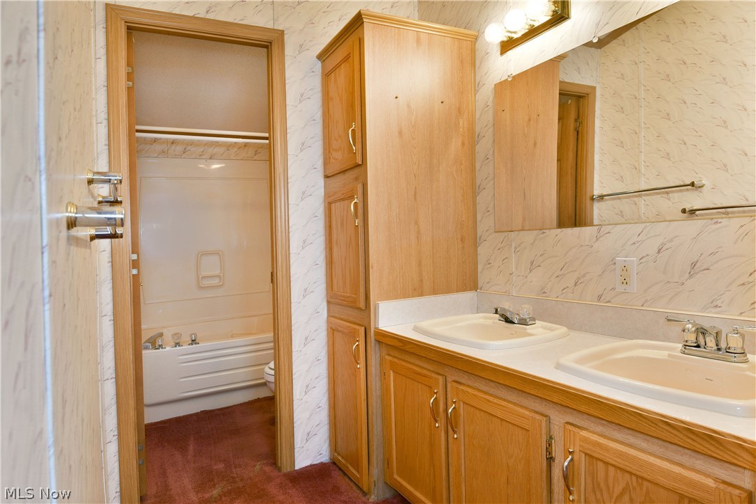 107 Northgate Drive Warren OH 44484