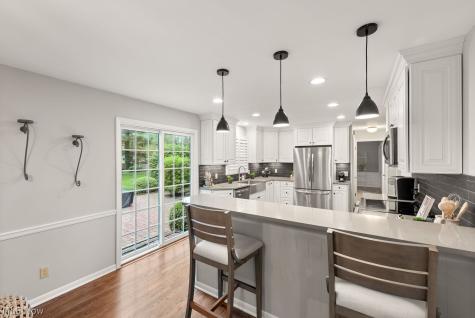 31401 Drake Drive Bay Village OH 44140