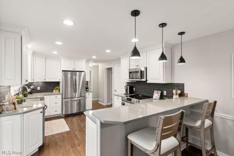 31401 Drake Drive Bay Village OH 44140