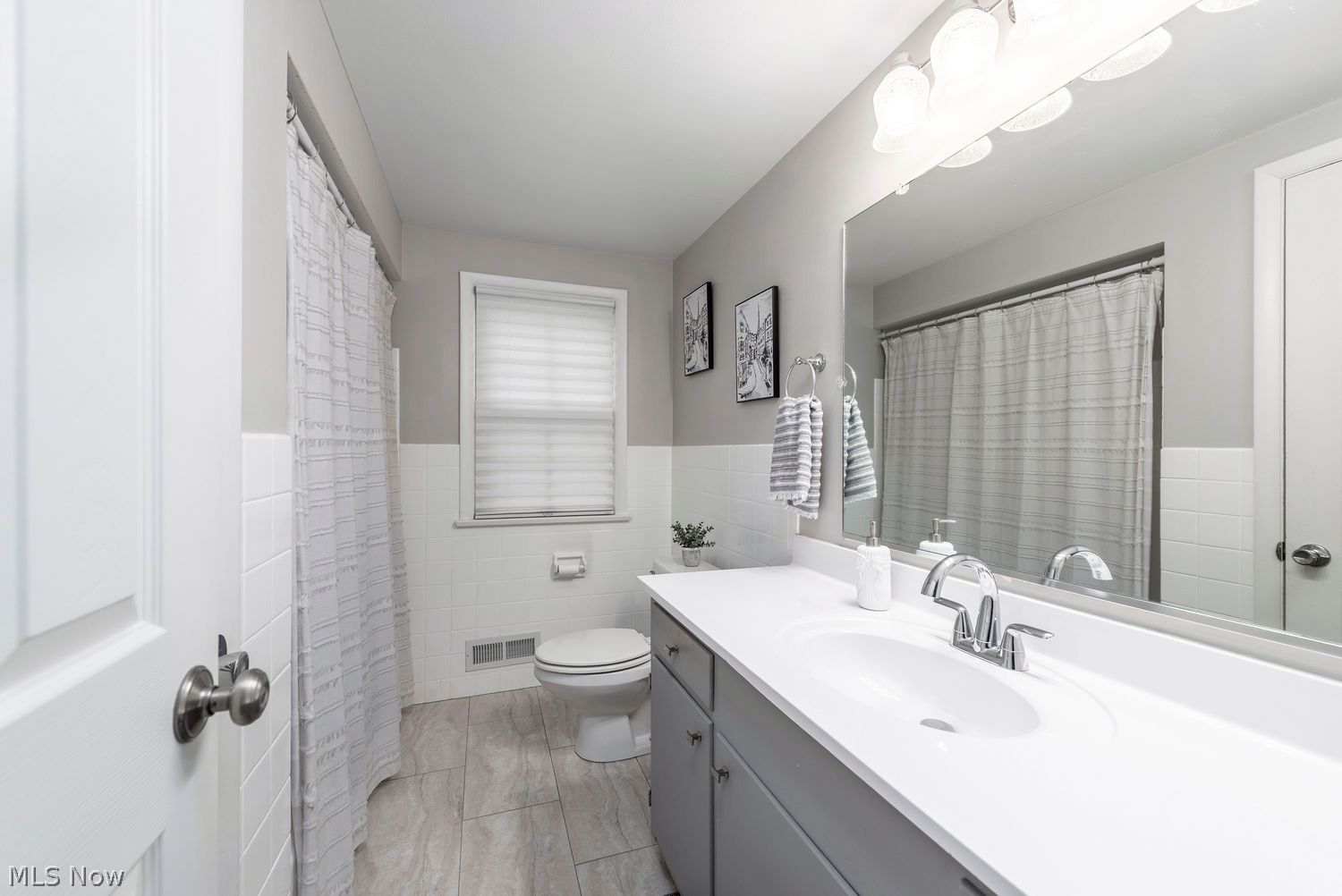 31401 Drake Drive Bay Village OH 44140