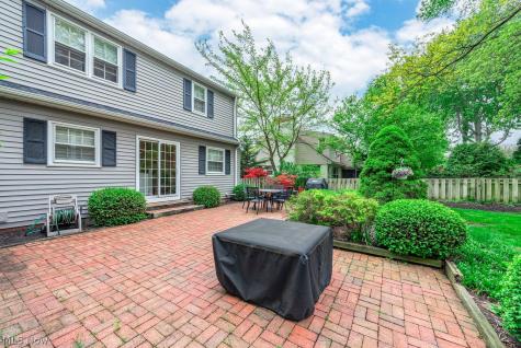 31401 Drake Drive Bay Village OH 44140