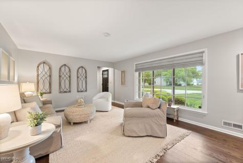 31401 Drake Drive Bay Village OH 44140