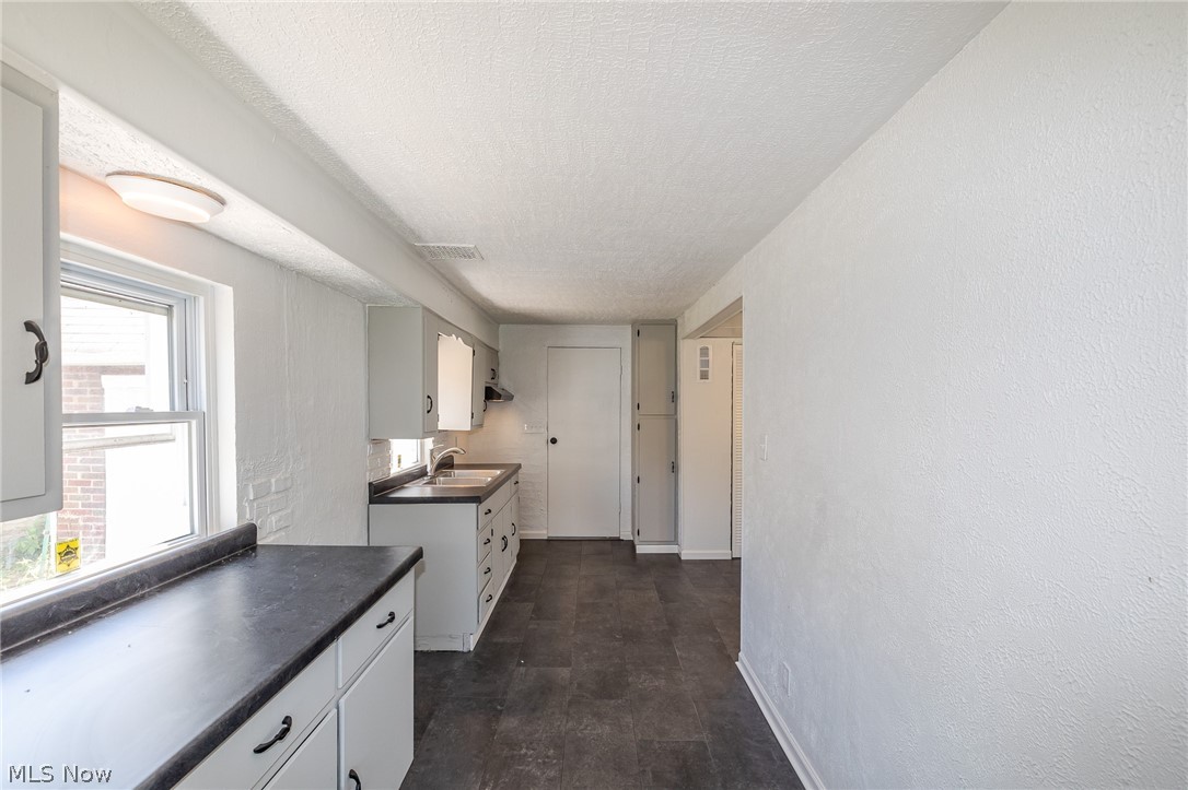 1926 Nichols Avenue Lorain OH 44053