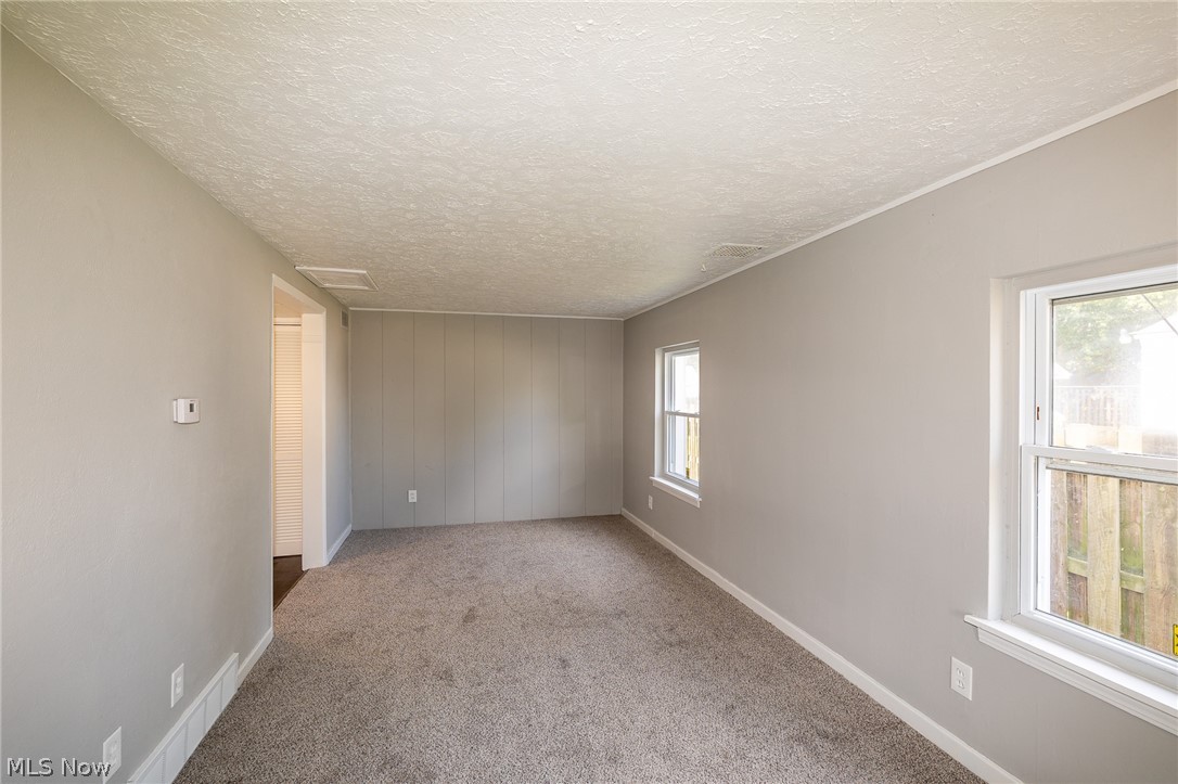 1926 Nichols Avenue Lorain OH 44053