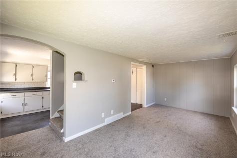 1926 Nichols Avenue Lorain OH 44053
