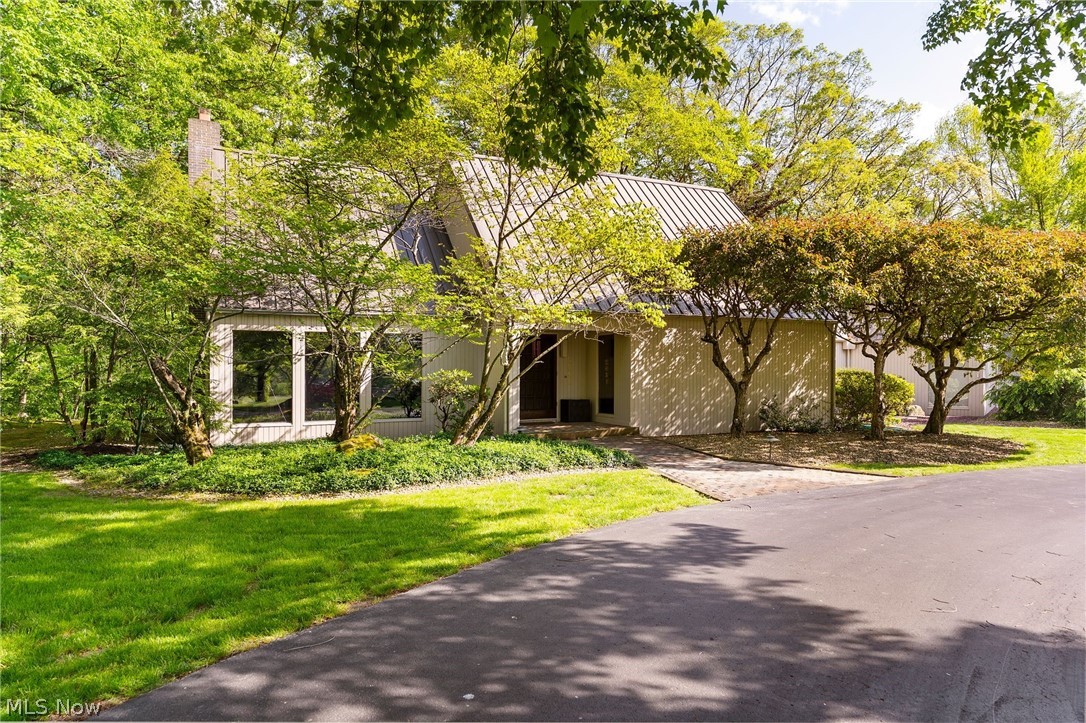 2941 Howland Wilson Road NE Warren OH 44484