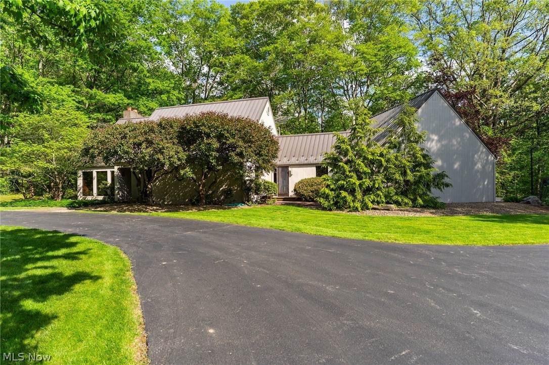 2941 Howland Wilson Road NE Warren OH 44484