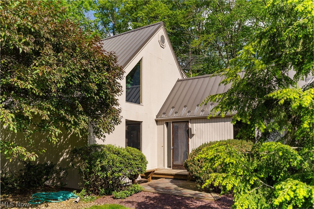 2941 Howland Wilson Road NE Warren OH 44484