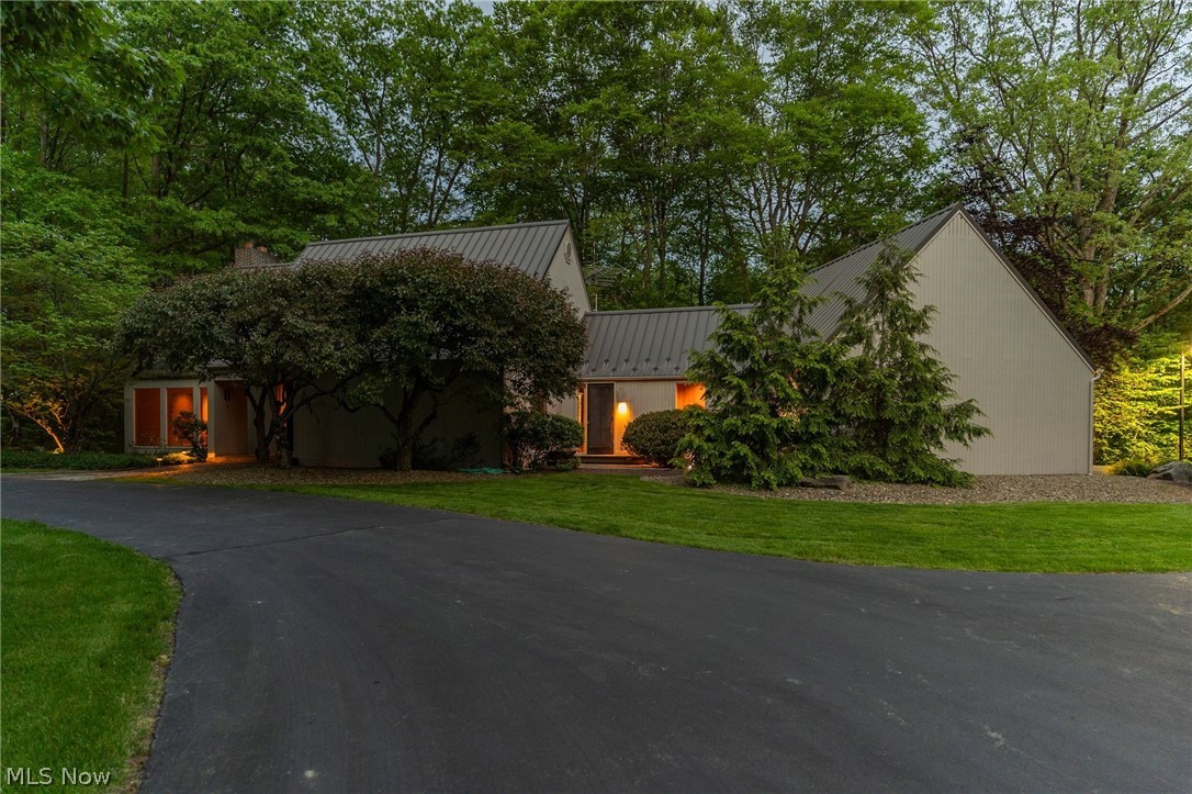 2941 Howland Wilson Road NE Warren OH 44484