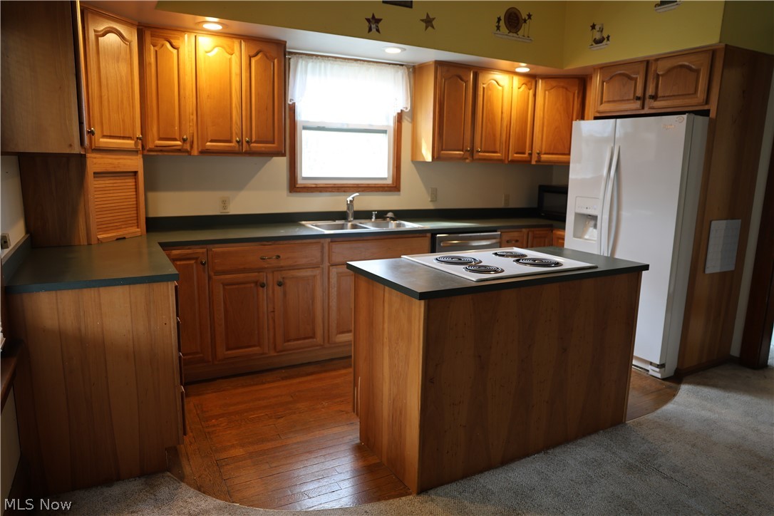 662 S Monroe Street Millersburg OH 44654