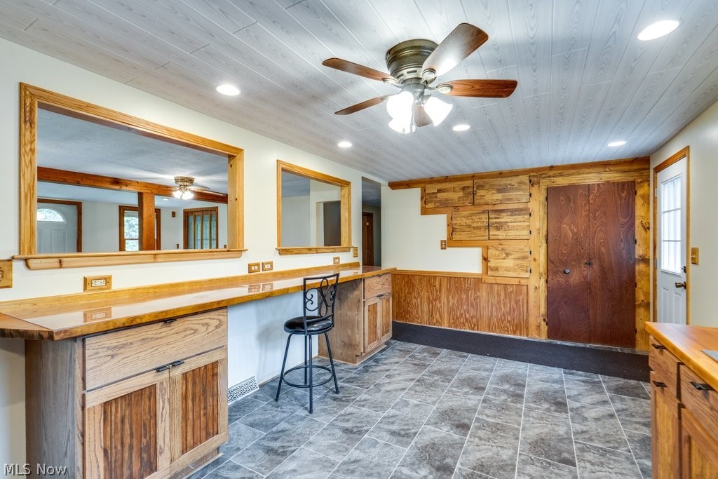 15005 Water Street NW North Lawrence OH 44666