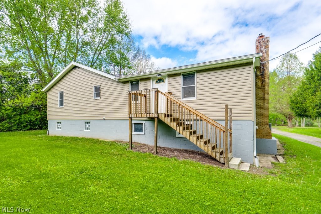 15005 Water Street NW North Lawrence OH 44666