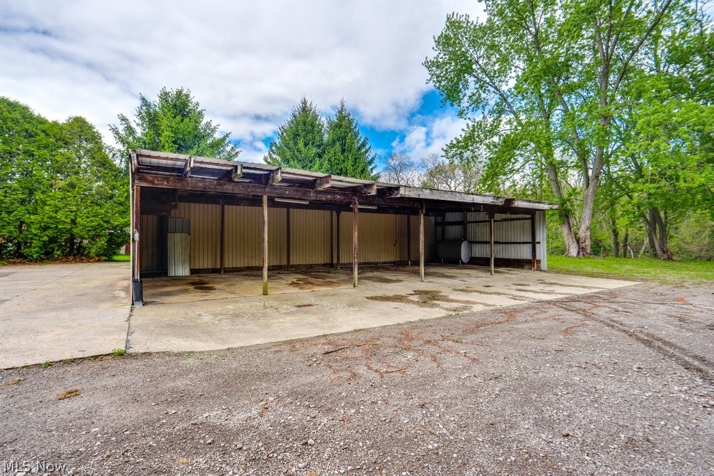 15005 Water Street NW North Lawrence OH 44666