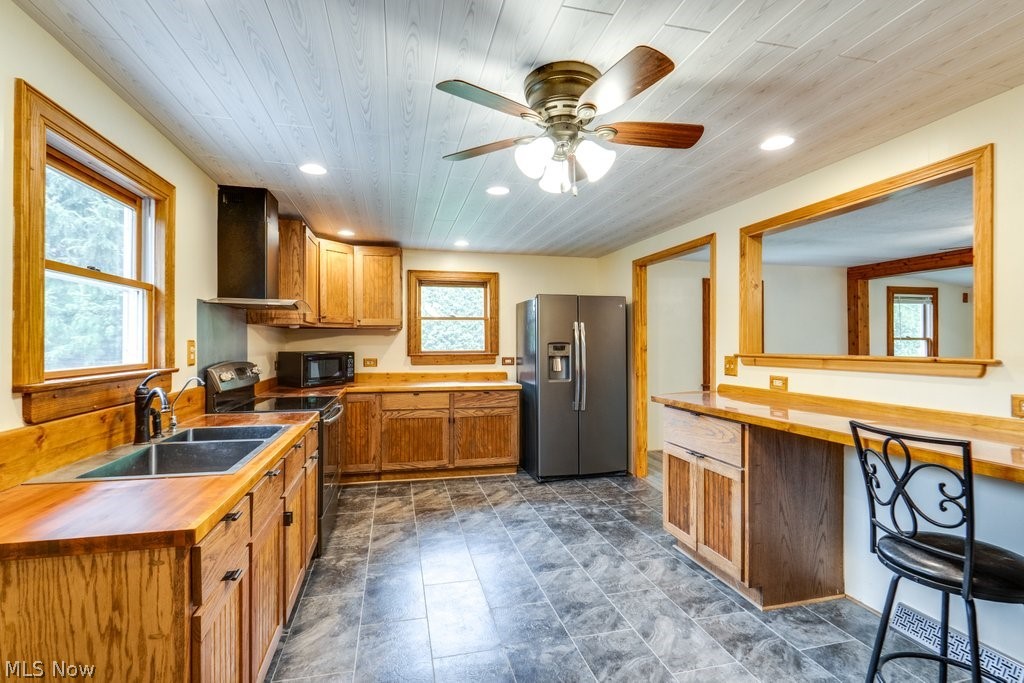 15005 Water Street NW North Lawrence OH 44666