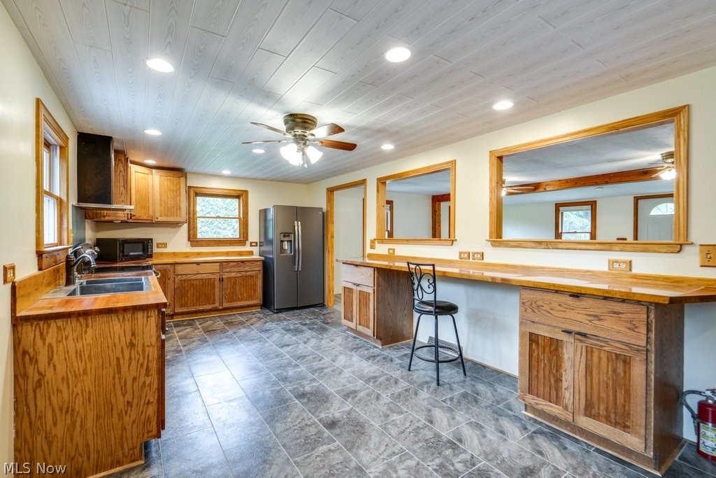 15005 Water Street NW North Lawrence OH 44666