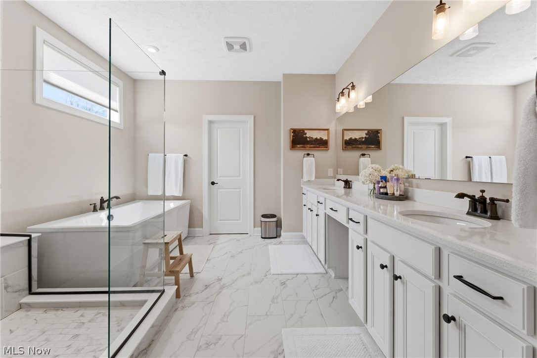 445 Crystal Lake Drive N Chagrin Falls OH 44022