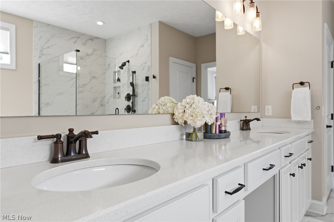 445 Crystal Lake Drive N Chagrin Falls OH 44022
