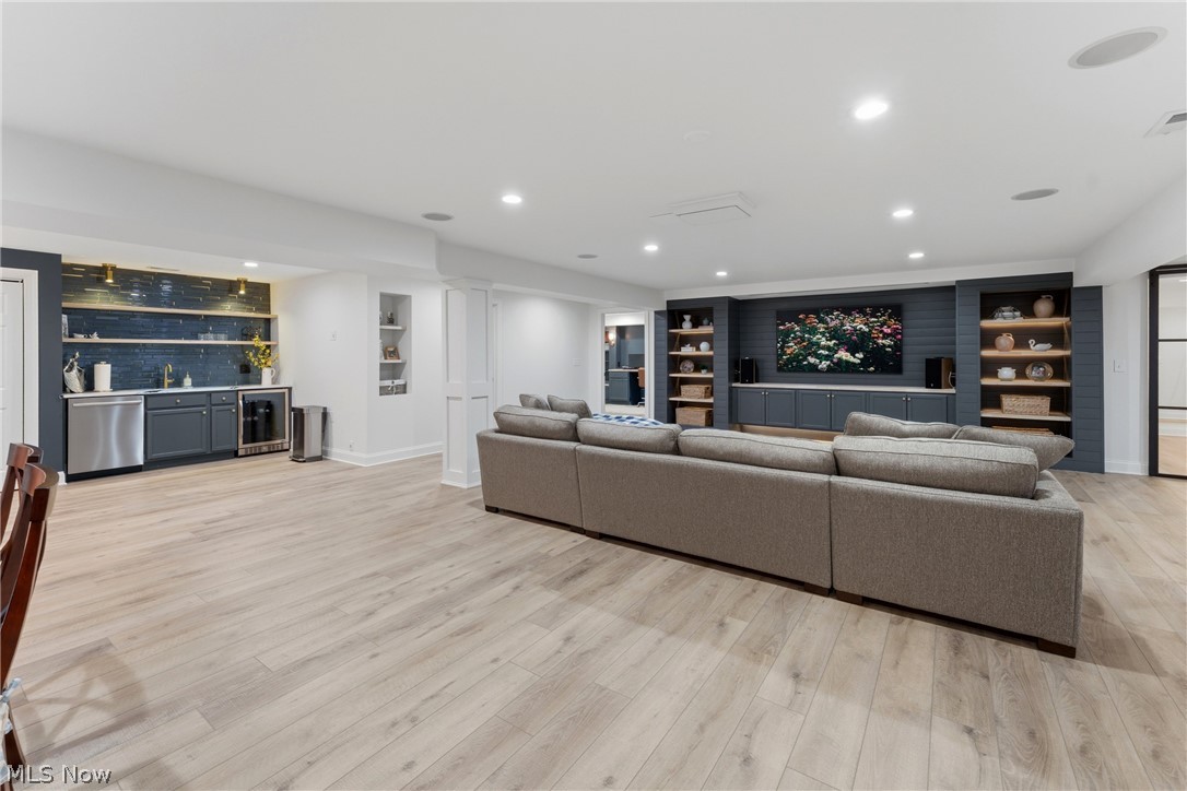 445 Crystal Lake Drive N Chagrin Falls OH 44022