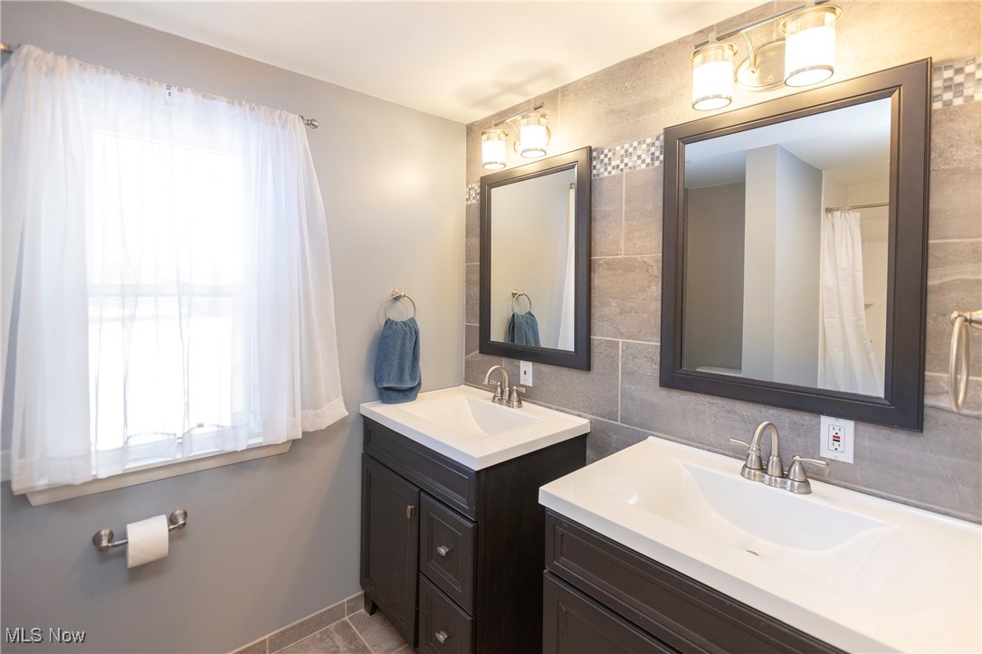 306 Walmar Road Bay Village OH 44140