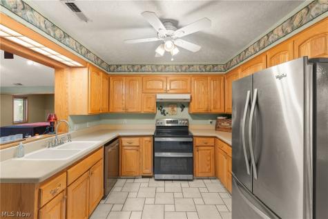 457 Dover Center Road Bay Village OH 44140