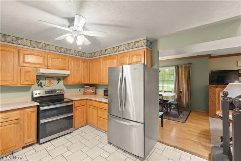 457 Dover Center Road Bay Village OH 44140