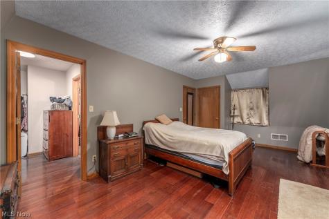457 Dover Center Road Bay Village OH 44140