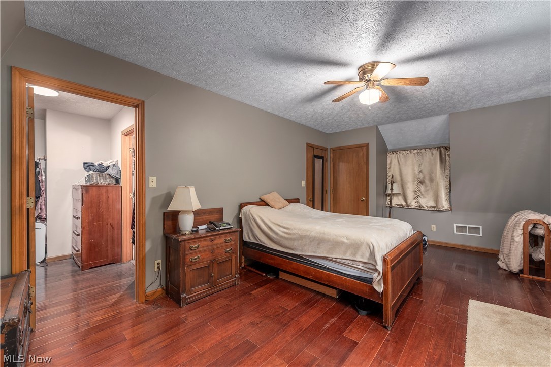 457 Dover Center Road Bay Village OH 44140