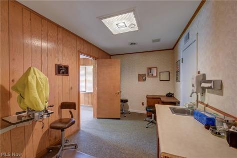 457 Dover Center Road Bay Village OH 44140