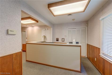 457 Dover Center Road Bay Village OH 44140