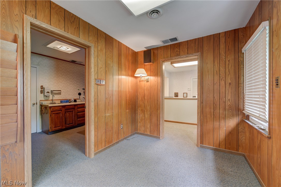 457 Dover Center Road Bay Village OH 44140