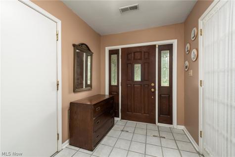 457 Dover Center Road Bay Village OH 44140