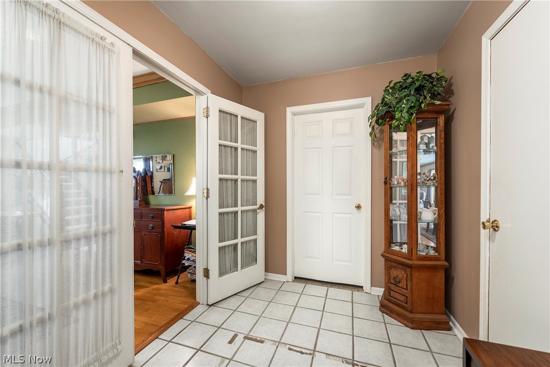 457 Dover Center Road Bay Village OH 44140