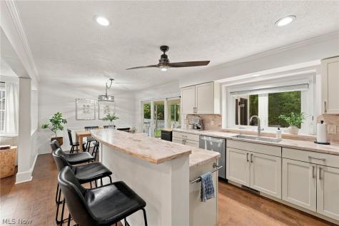 32253 Walker Road Avon Lake OH 44012