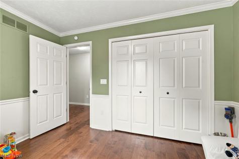 32253 Walker Road Avon Lake OH 44012