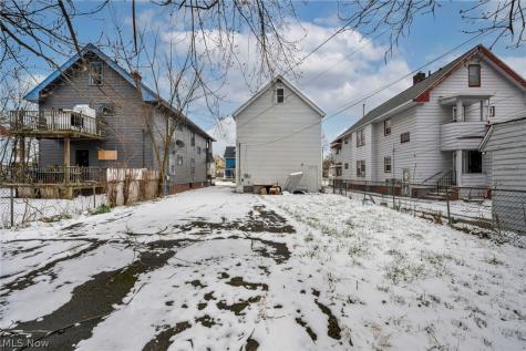 12805 Parkhill Avenue Cleveland OH 44120