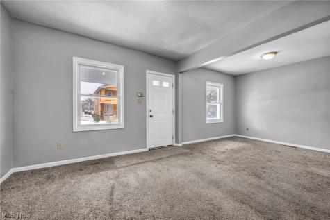 12805 Parkhill Avenue Cleveland OH 44120
