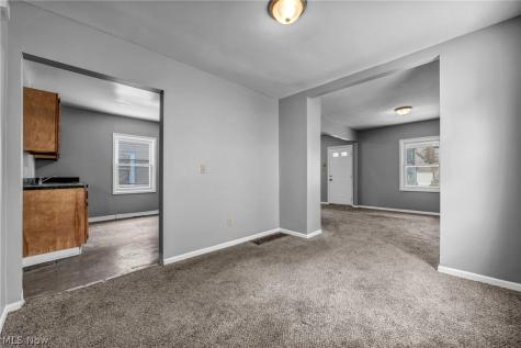 12805 Parkhill Avenue Cleveland OH 44120