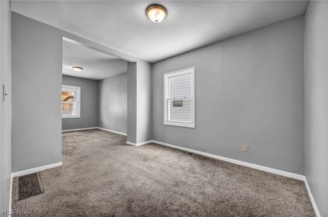 12805 Parkhill Avenue Cleveland OH 44120