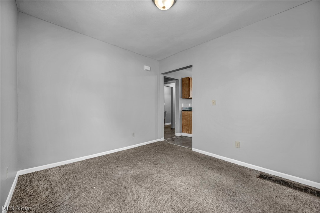 12805 Parkhill Avenue Cleveland OH 44120