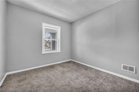 12805 Parkhill Avenue Cleveland OH 44120
