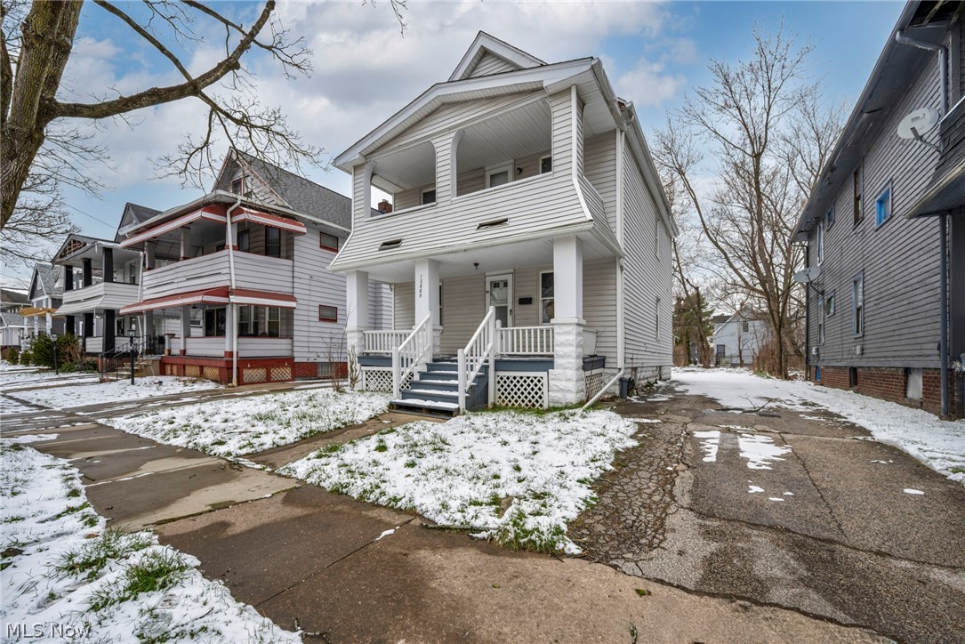 12805 Parkhill Avenue Cleveland OH 44120