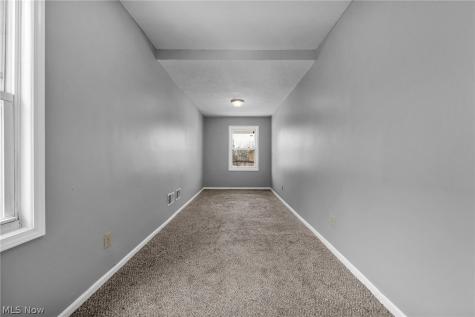 12805 Parkhill Avenue Cleveland OH 44120