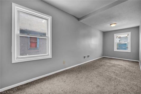 12805 Parkhill Avenue Cleveland OH 44120