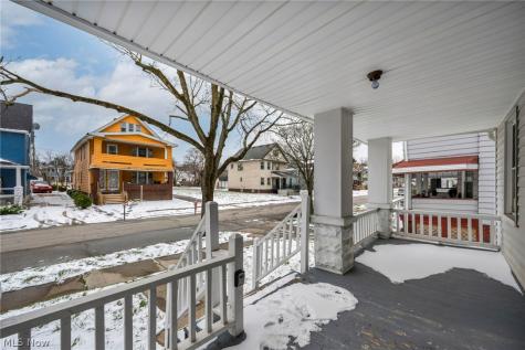 12805 Parkhill Avenue Cleveland OH 44120