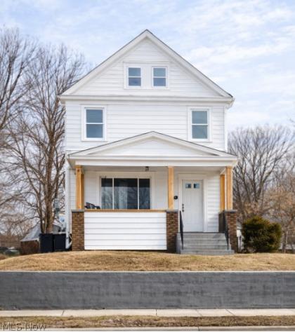 2093 13th Street SW Akron OH 44314