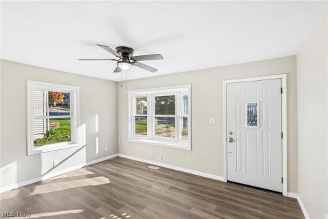 1642 Highview Avenue Akron OH 44301